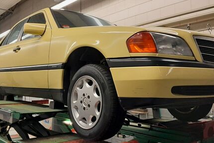 Mercedes-Benz C 200 270.000 km 11.111 &euro; Gernsbach 76593