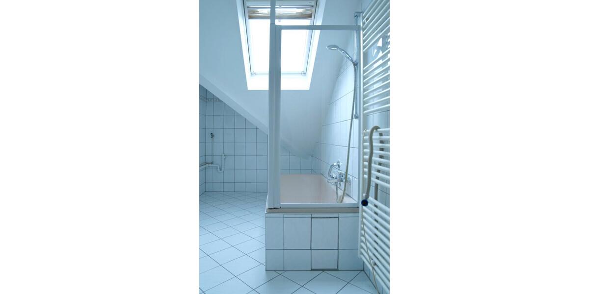 Dachgeschoßwohnung Baden-Baden Lichtental - 2 Zimmer, 63 m&sup2;, 710&euro; | Angebot:25721451