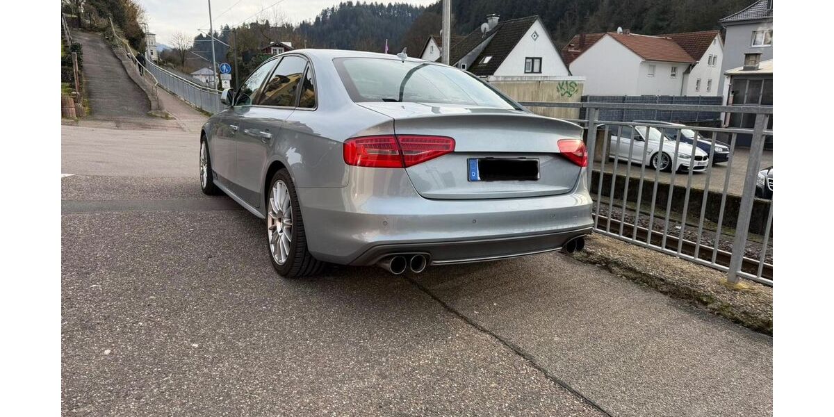 Audi A4 290.302 km 5.500 &euro; Gernsbach 76593