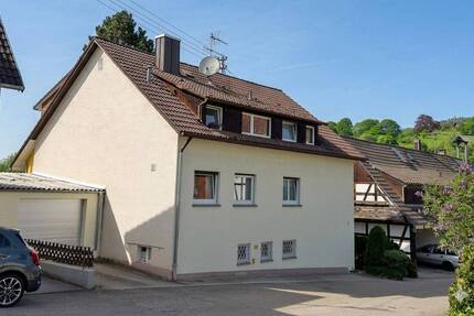 Haus Baden-Baden Oberbeuern - 8 Zimmer, 180 m&sup2;, 395.000&euro; | Angebot:26419354