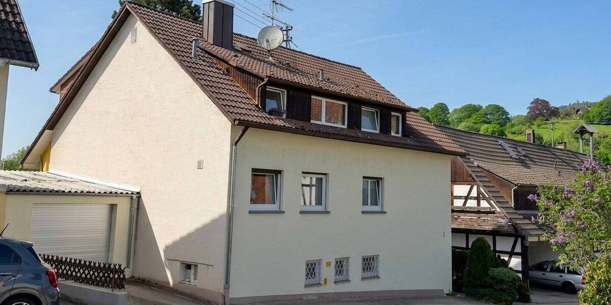 Mehrfamilienhaus, Wohnhaus Baden-Baden Oberbeuern - 8 Zimmer, 180 m&sup2;, 395.000&euro; | Angebot:26419354
