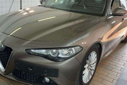 Alfa Romeo Giulia 29.135 km 22.999 &euro; Keltern 75210