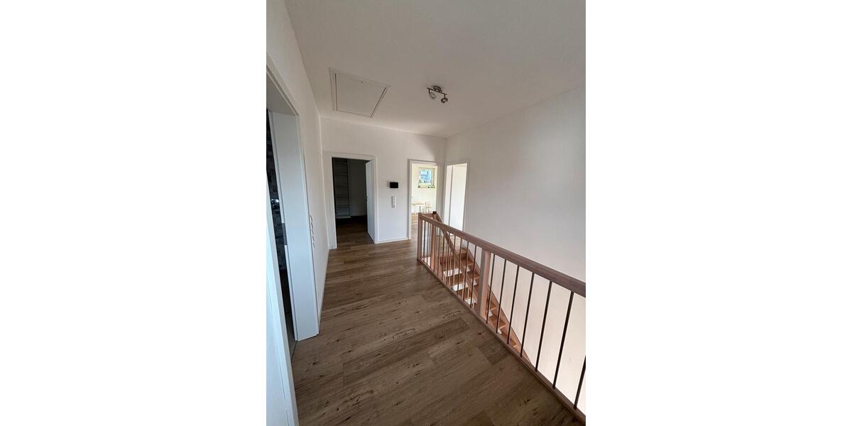 Einfamilienhaus Loffenau - 5 Zimmer, 158 m&sup2;, 790.000&euro; | Angebot:25979312