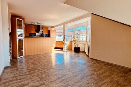 Helle DG-Wohnung mit Balkon Nähe PF/KA - Wohnung Straubenhardt | Angebot:25567691