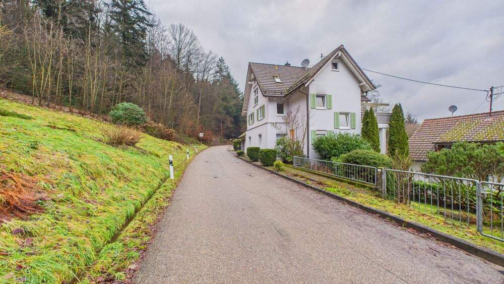 Mehrfamilienhaus, Wohnhaus Baden-Baden Ebersteinburg - 7 Zimmer, 210 m&sup2;, 888.000&euro; | Angebot:25718550