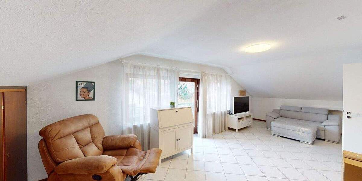 Etagenwohnung Seebach - 2 Zimmer, 69 m&sup2;, 147.000&euro; | Angebot:25660479