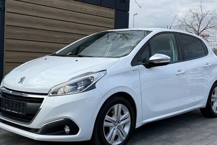 Peugeot 208 122.000 km 6.900 &euro; Baden-Württemberg - Nagold 72202