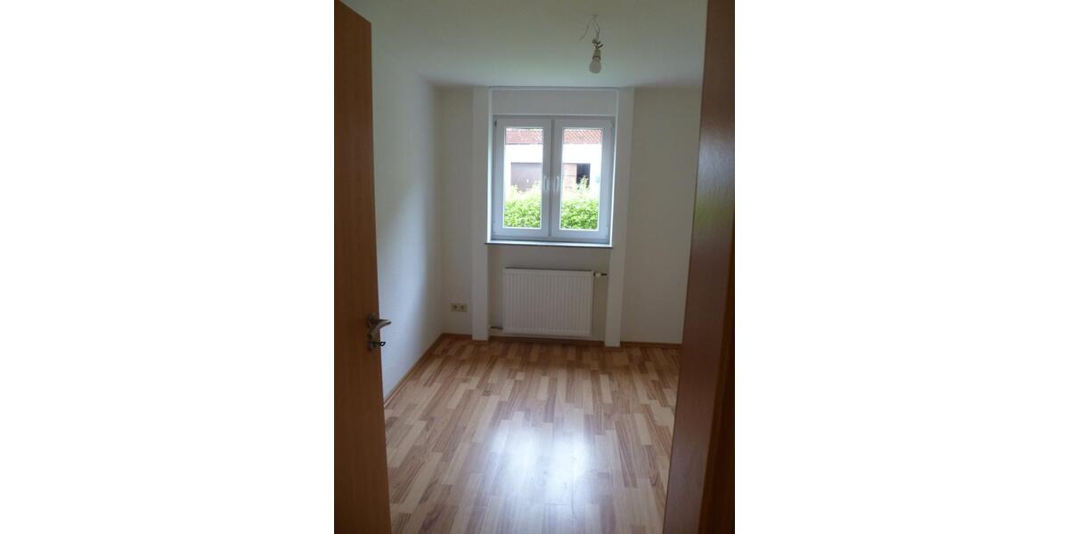 Etagenwohnung Höfen an der Enz - 3 Zimmer, 68 m&sup2;, 680&euro; | Angebot:25654047