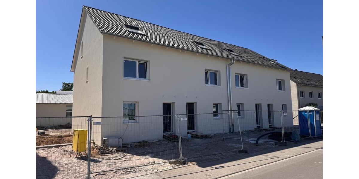 Reihenhaus Muggensturm - 7 Zimmer, 132 m&sup2;, 1.850&euro; | Angebot:26613720