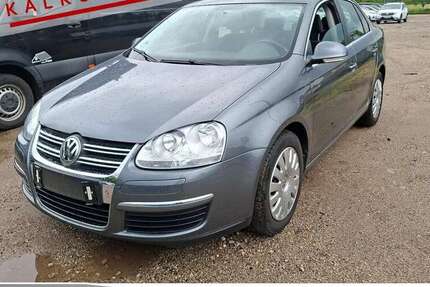 VW Jetta 92.248 km 6.285 &euro; Achern 77855