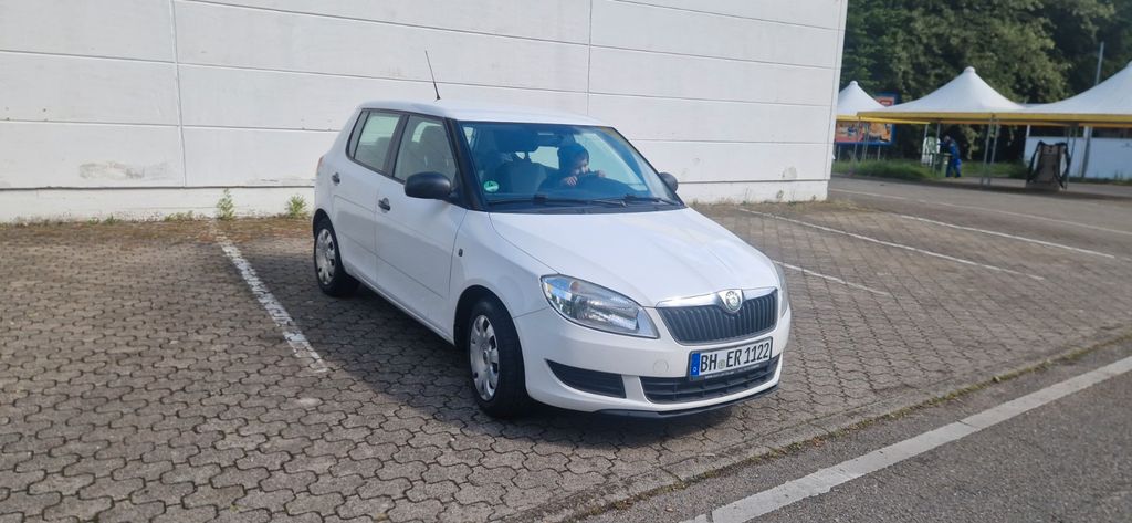 Skoda Fabia 183.500 km 2.950 &euro; Bühl 77815