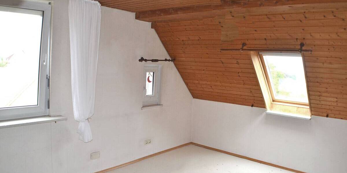 Mehrfamilienhaus, Wohnhaus Straubenhardt Conweiler - 4 Zimmer, 125 m&sup2;, 249.000&euro; | Angebot:25731114