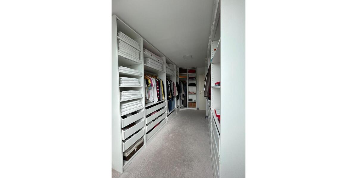 Einfamilienhaus Waldbronn - 9 Zimmer, 299 m&sup2;, 890.000&euro; | Angebot:25945592