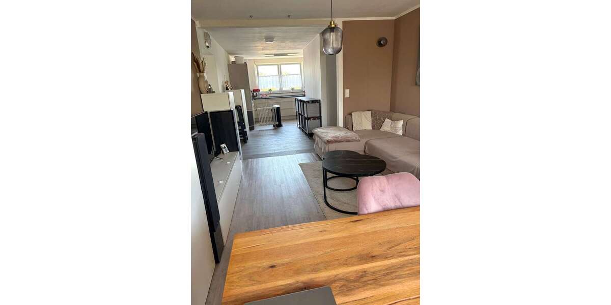 Moderne 4-Zimmer-Wohnung mit 2 Balkonen – ideal für Mitarbeitende des Mercedes-Benz-Werks - Etagenwohnung Rastatt | Angebot:26985895