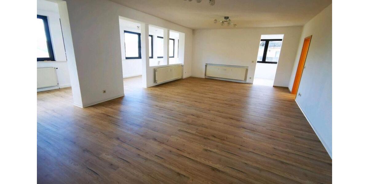 Erdgeschoßwohnung Bad Herrenalb - 3.5 Zimmer, 123 m&sup2;, 950&euro; | Angebot:25887946