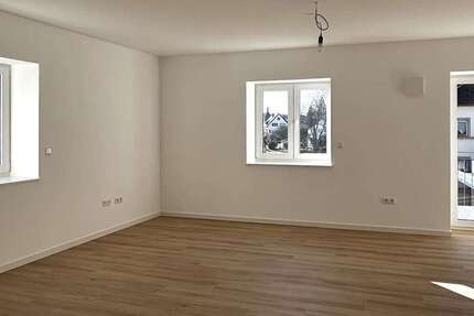 Wohnung Neuweier Neuweier - 3 Zimmer, 80 m&sup2;, 990&euro; | Angebot:25848849