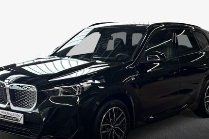BMW iX1 7.908 km 52.990 &euro; Rastatt 76437