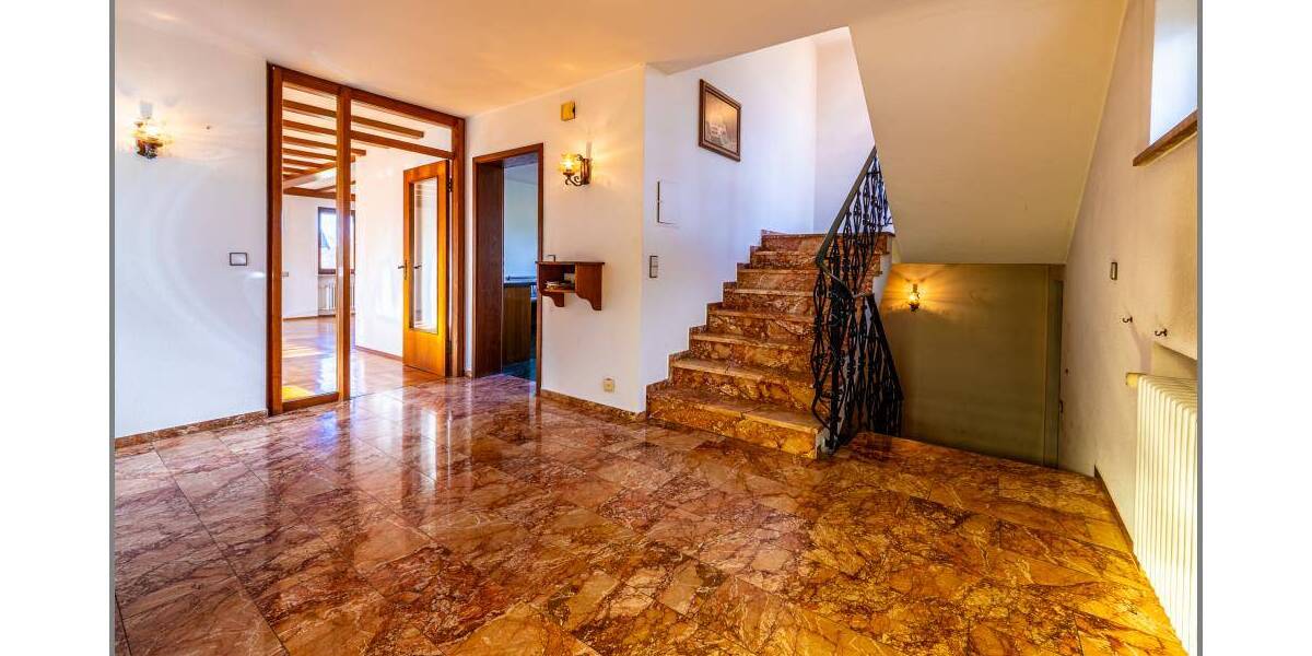 Mehrfamilienhaus, Wohnhaus Sinzheim Ortsgebiet - 5 Zimmer, 146 m&sup2;, 489.000&euro; | Angebot:25741682