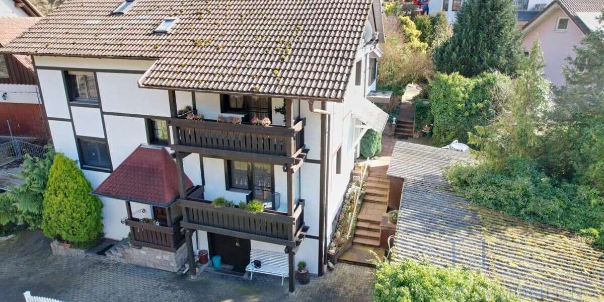 Einfamilienhaus Bühlertal - 9 Zimmer, 197 m&sup2;, 490.000&euro; | Angebot:25317859