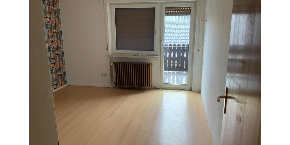 Einfamilienhaus Hagenbach - 7 Zimmer, 180 m&sup2;, 465.000&euro; | Angebot:25406969