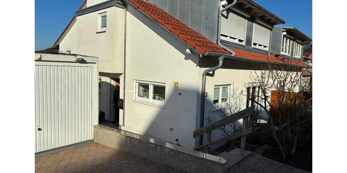 Doppelhaushälfte Bühl - 6 Zimmer, 135 m&sup2;, 495.000&euro; | Angebot:25280277