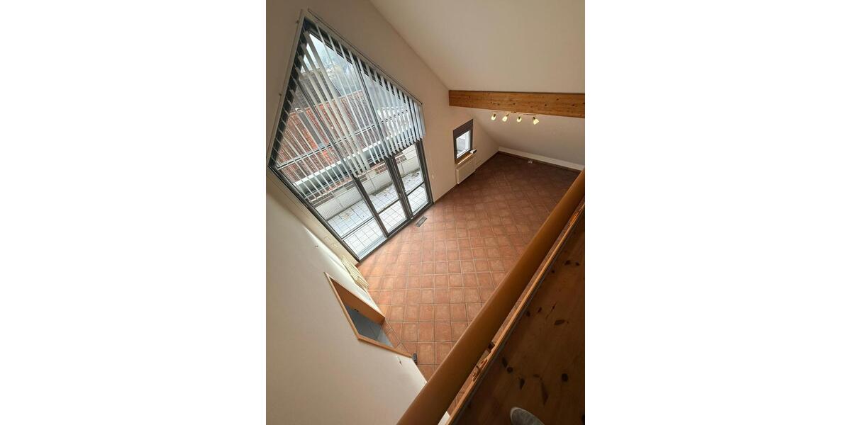 Dachgeschoßwohnung Gernsbach - 3 Zimmer, 122 m&sup2;, 1.350&euro; | Angebot:24373379