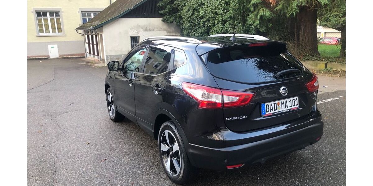 Nissan Qashqai 174.000 km 10.300 &euro; Baden Baden 76534