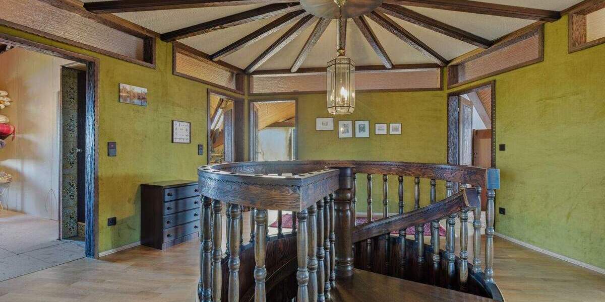 Einfamilienhaus Kuppenheim - 8 Zimmer, 216 m&sup2;, 749.000&euro; | Angebot:25728710