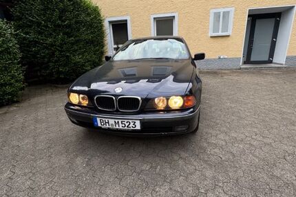 BMW 523 279.000 km 2.800 &euro; Baden- Baden 76532