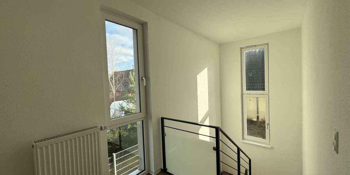 Modernes Reihenendhaus mit Wohn- und Gewerbeanteil + Garten, Garage & 3 Stellplätzen in Rheinstetten - Reihenendhaus Rheinstetten | Angebot:19845441