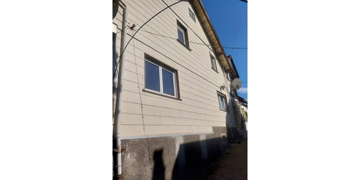 Einfamilienhaus Weisenbach - 8 Zimmer, 160 m&sup2;, 170.000&euro; | Angebot:25320280