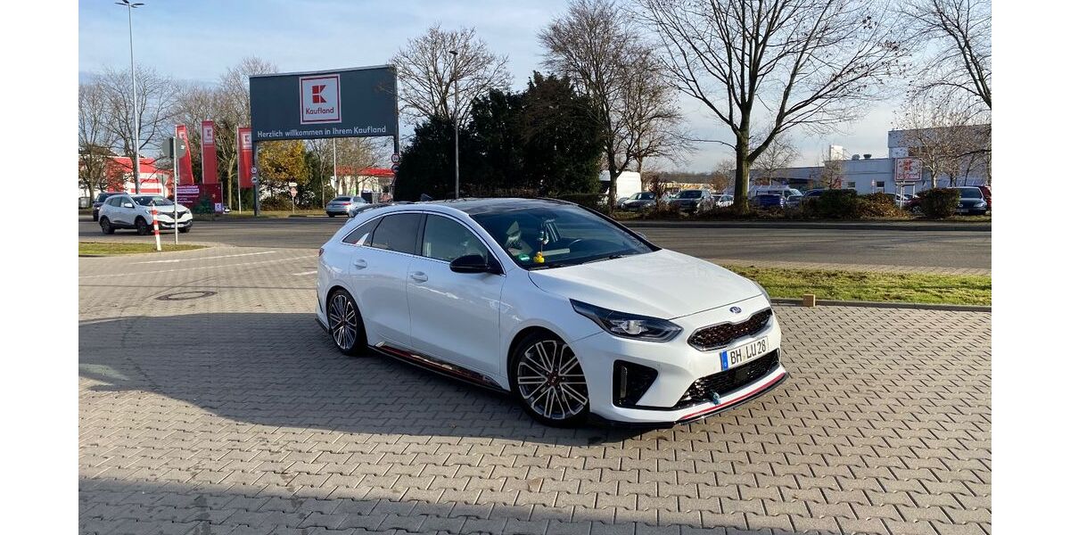 Kia pro ceed / ProCeed 50.000 km 22.999 &euro; Bühl 77815
