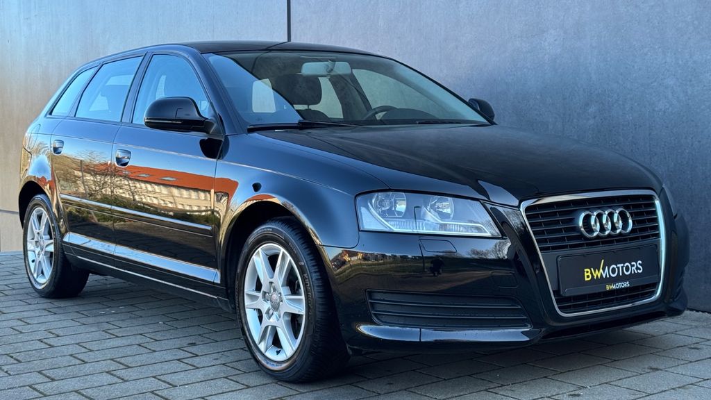 Audi A3 85.386 km 9.490 &euro; Baden-Württemberg - Pfullingen 72793