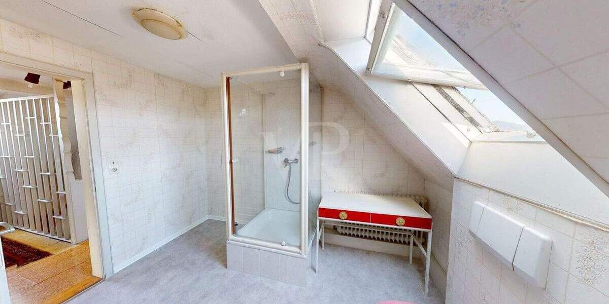 Mehrfamilienhaus, Wohnhaus Sasbach Ortsgebiet - 9 Zimmer, 180 m&sup2;, 420.000&euro; | Angebot:25729721