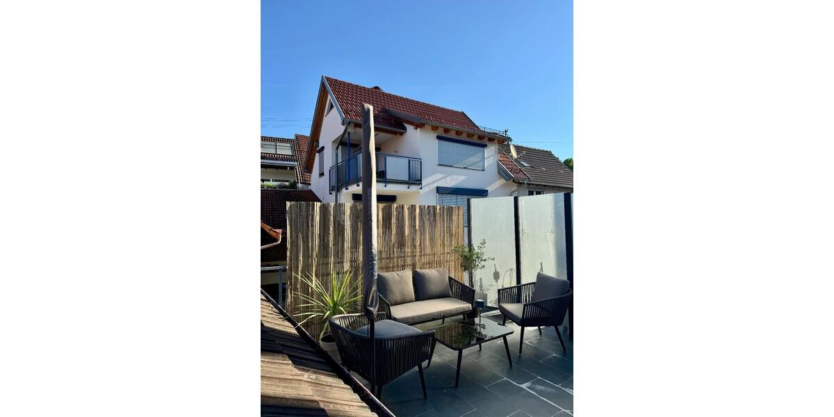 Etagenwohnung Baden-Baden Lichtental - 2 Zimmer, 92 m&sup2;, 1.100&euro; | Angebot:25964359