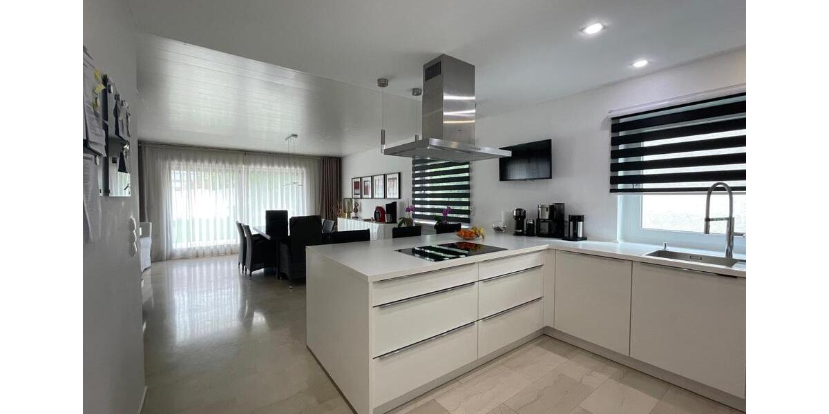 Einfamilienhaus Waldbronn - 9 Zimmer, 299 m&sup2;, 890.000&euro; | Angebot:25945592