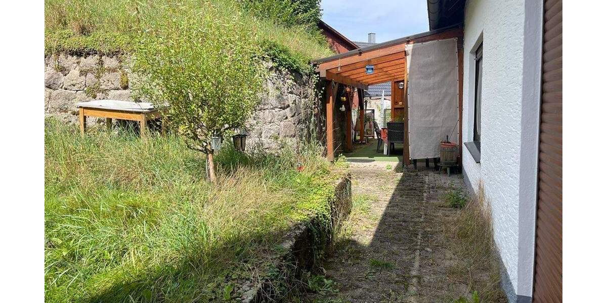Mehrfamilienhaus, Wohnhaus Bühlertal - 8 Zimmer, 122 m&sup2;, 199.000&euro; | Angebot:25776345