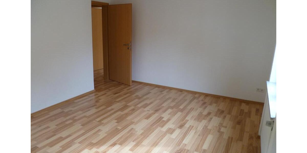 Etagenwohnung Höfen an der Enz - 3 Zimmer, 68 m&sup2;, 680&euro; | Angebot:25654047