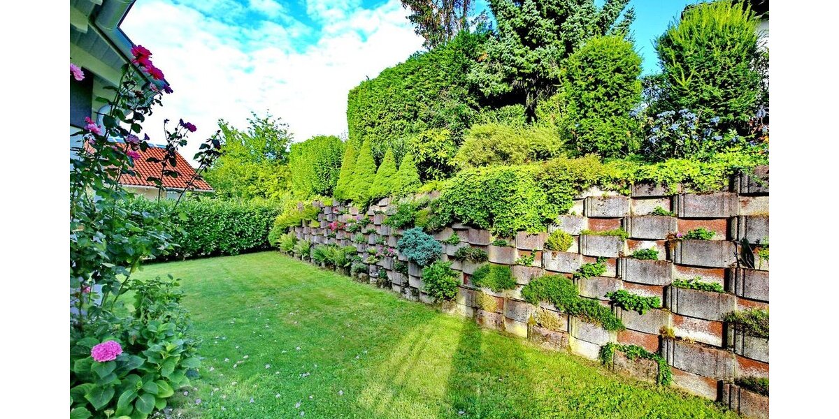 Exklusives Einfamilienhaus mit ELW in Traumlage - Zweifamilienhaus Sinzheim | Angebot:25419100