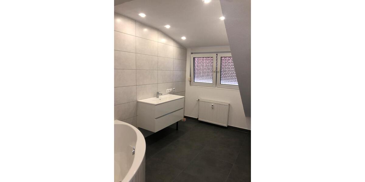Dachgeschoßwohnung Rheinstetten - 3 Zimmer, 99 m&sup2;, 1.050&euro; | Angebot:26670366
