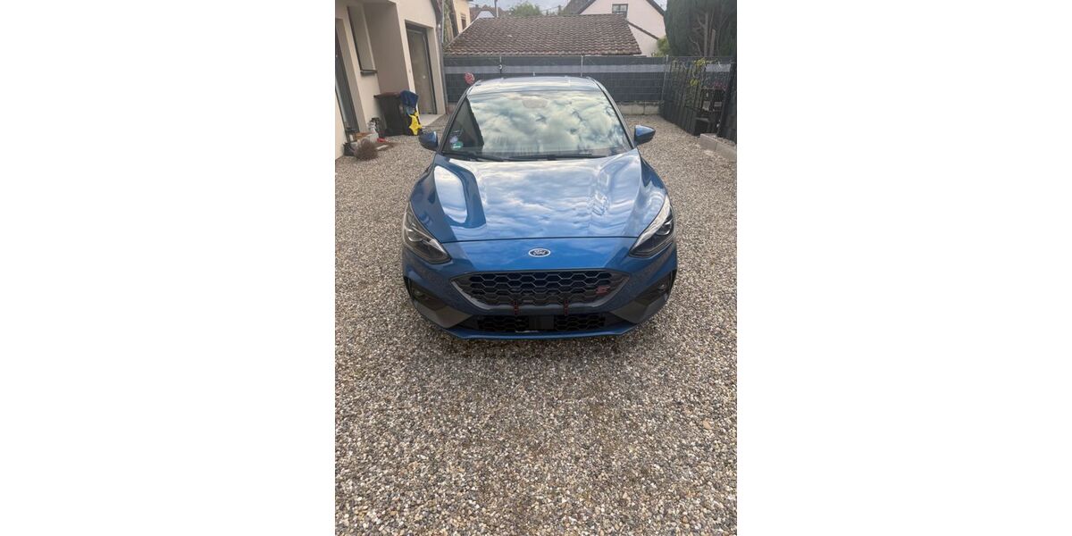 Ford Focus 93.031 km 21.000 &euro; Hagenbach 76767