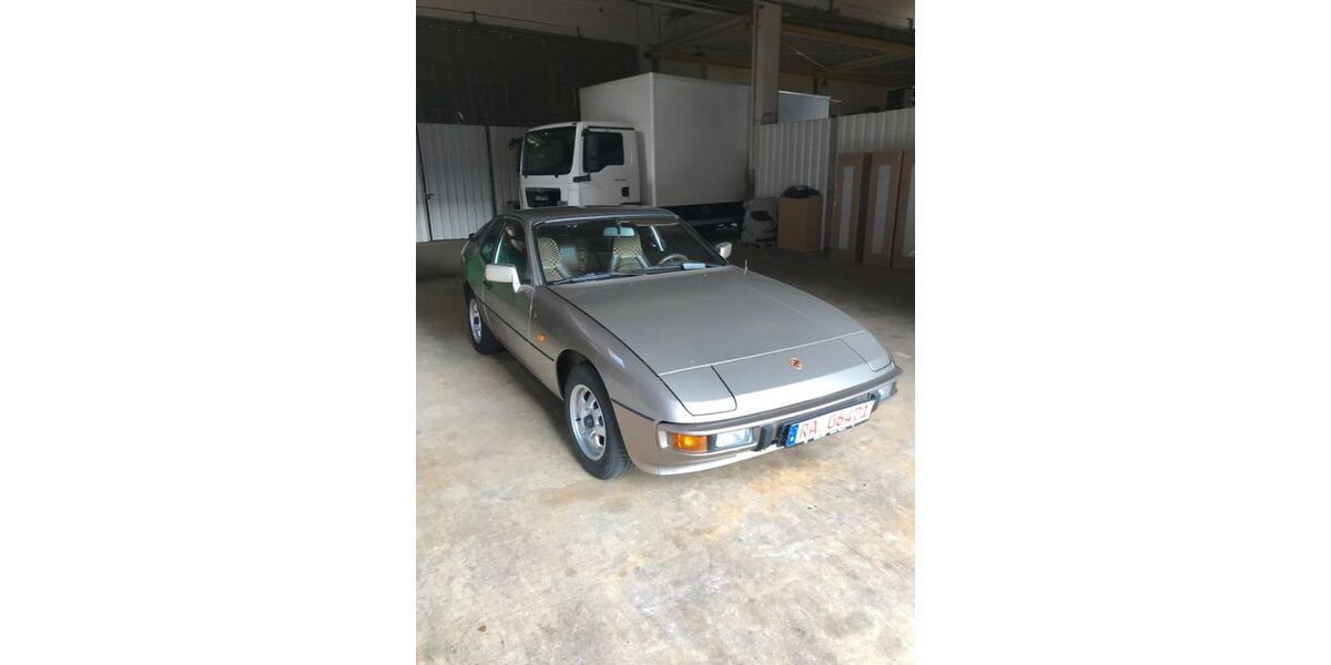 Porsche 924 49.895 km 18.500 &euro; Rheinmünster 77836