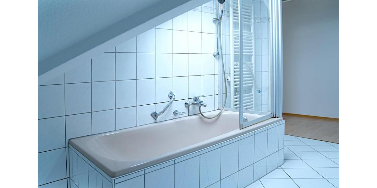 Dachgeschoßwohnung Baden-Baden Lichtental - 2 Zimmer, 63 m&sup2;, 710&euro; | Angebot:25721451