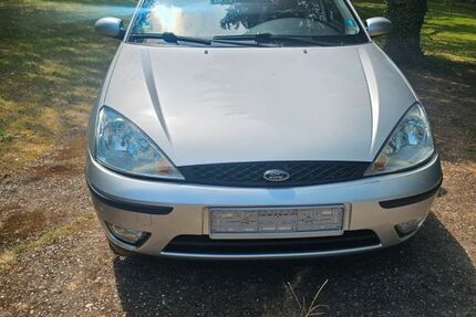 Ford Focus 98.000 km 1.900 &euro; Baden-Württemberg - Pforzheim 75175