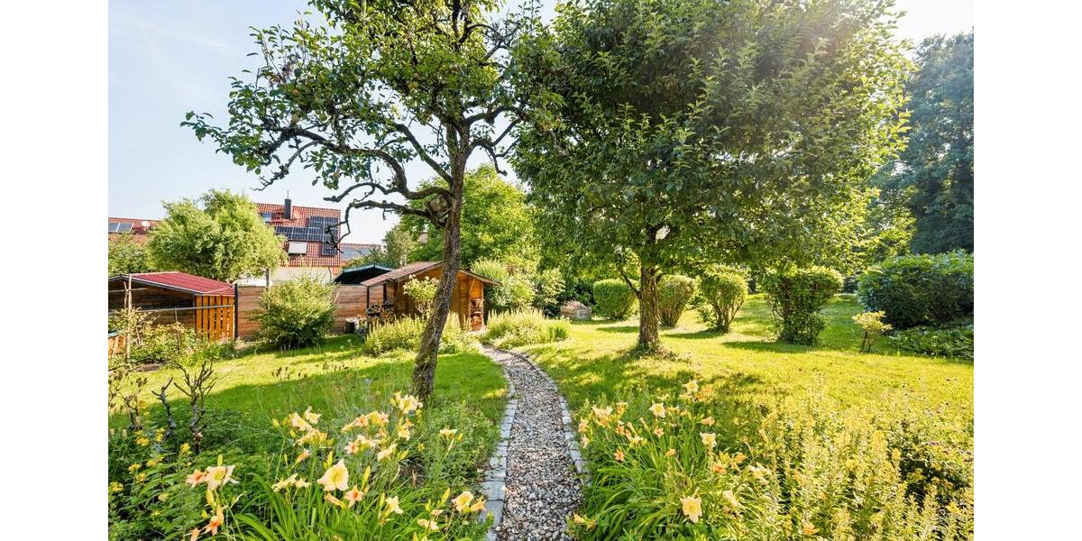 Doppelhaushälfte Baden-Baden Lichtental - 6 Zimmer, 160 m&sup2;, 550.000&euro; | Angebot:27097350
