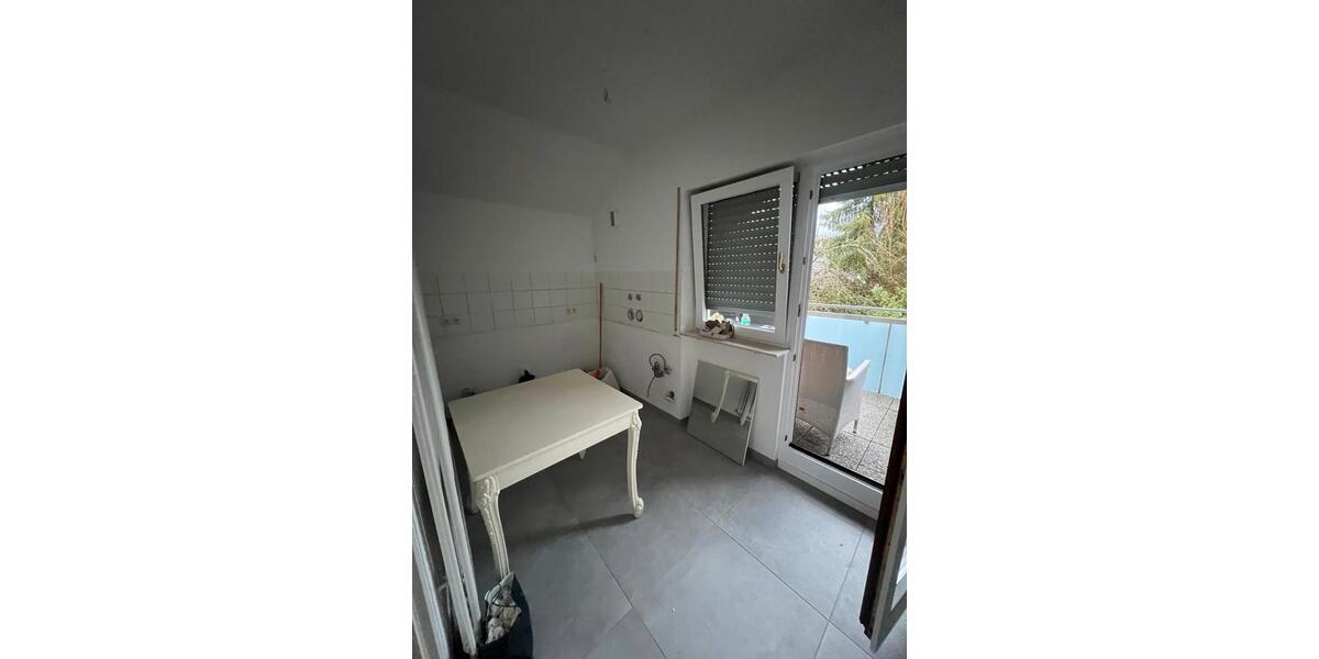 Dachgeschoßwohnung Baden-Baden Baden - 2.5 Zimmer, 70 m&sup2;, 1.300&euro; | Angebot:25760610