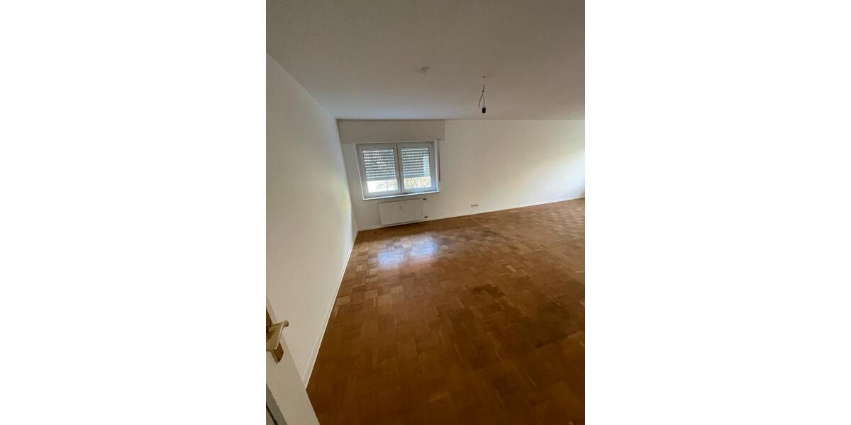 Erdgeschoßwohnung Baden-Baden Baden - 3 Zimmer, 110 m&sup2;, 1.250&euro; | Angebot:25298778