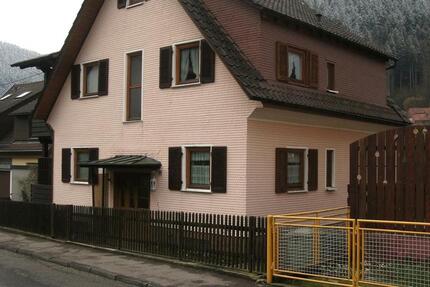 Haus Bad Wildbad - 10 Zimmer, 182 m&sup2;, 357.000&euro; | Angebot:26906848