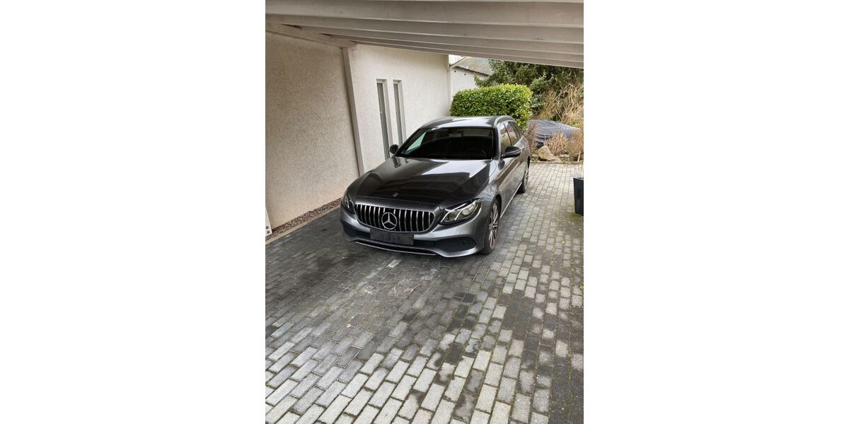 Mercedes-Benz E 220 220.810 km 17.900 &euro; Bühlertal 77830