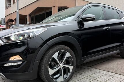 Hyundai TUCSON 136.252 km 17.499 &euro; Bad Wildbad 75323